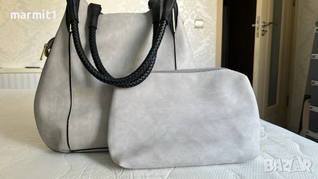 Дамска чанта, снимка 4 - Чанти - 51106529