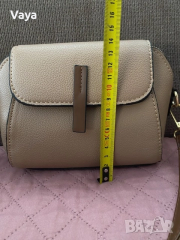 Дамски чанти през рамо, снимка 6 - Чанти - 52047015