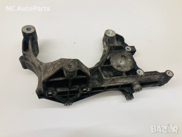 Бракет за Алтернатор за Ивеко Iveco Daily 2.3 Diesel EURO-6 5802166033 2020, снимка 6 - Части - 44928983