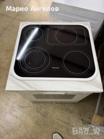 Готварска печка 60см MIELE неразличима от нова, снимка 2 - Печки, фурни - 55947136