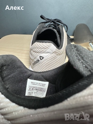 Продавам дамски маратонки Reebok, снимка 2 - Маратонки - 53740752