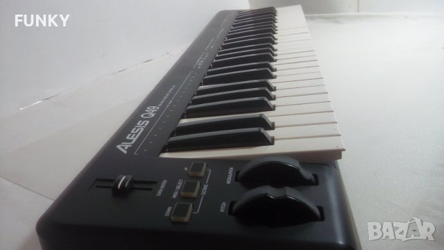 Alesis Q49 USB MIDI Keyboard Controller - 49 Key, снимка 7 - Синтезатори - 39378046