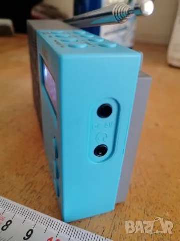 Радиоприемник AKAI AR-76B FM/LW, снимка 5 - Радиокасетофони, транзистори - 47653946