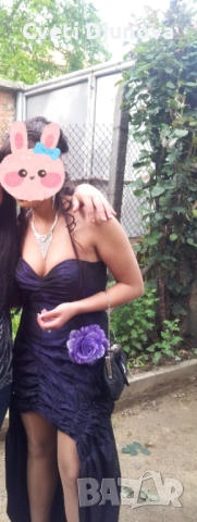 Продавам две рокли едната е бална другата булченска .Обличани са по един път ,състоянието им е добро