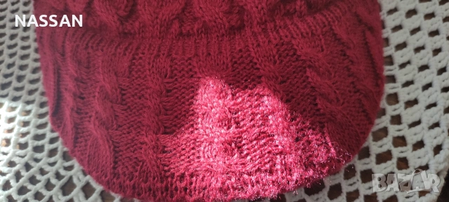 Вишнева дамска плетена зимна шапка с козирка, снимка 5 - Други - 53085101
