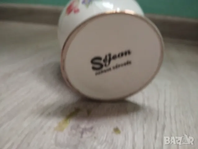 Луксозно шише за парфюм, снимка 4 - Други ценни предмети - 48450778