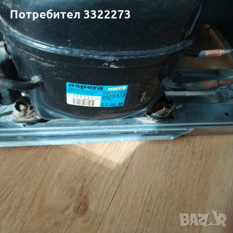 Продавам вертикален фризер Whirlpool . Доставка за сметка на купувача., снимка 2 - Индустриална техника - 35947038