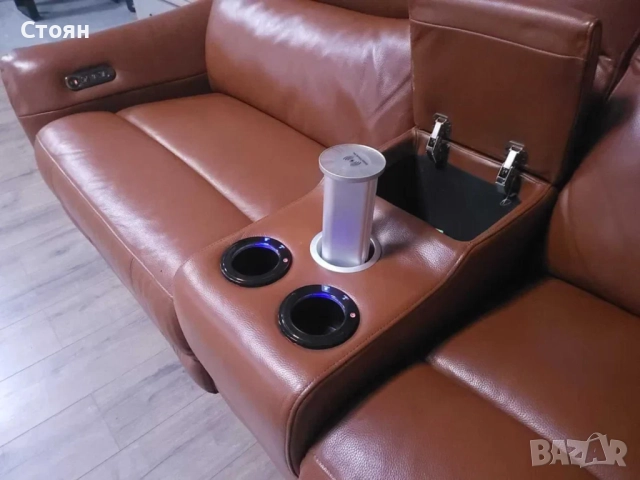 Кафяв кожен диван голяма двойка с електрически релаксиращ механизъм, снимка 5 - Дивани и мека мебел - 52825846
