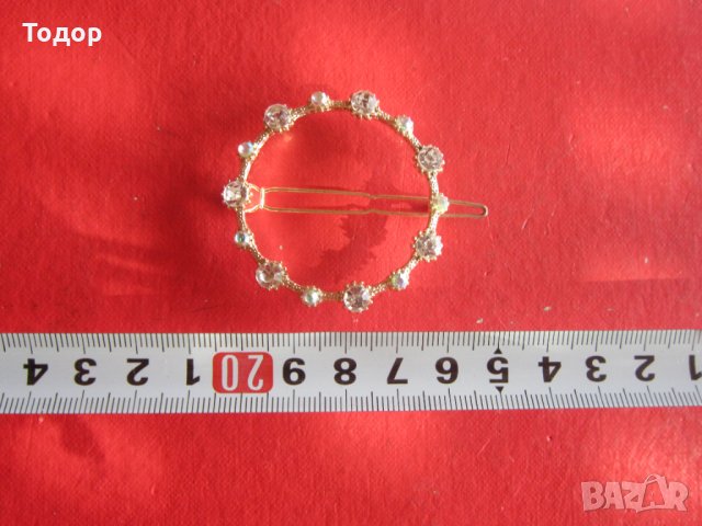 Позлатена брошка с камъни 11