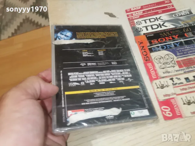 PITCH BLACK NEW DVD 2608261206L1, снимка 3 - DVD филми - 55814989