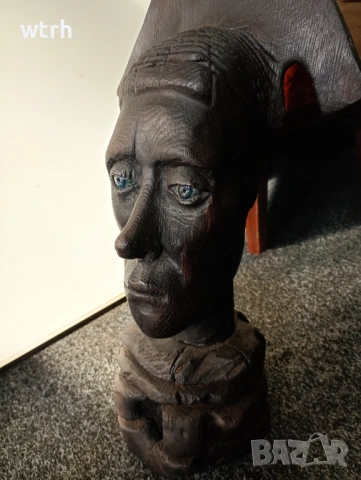 Дървена фигура