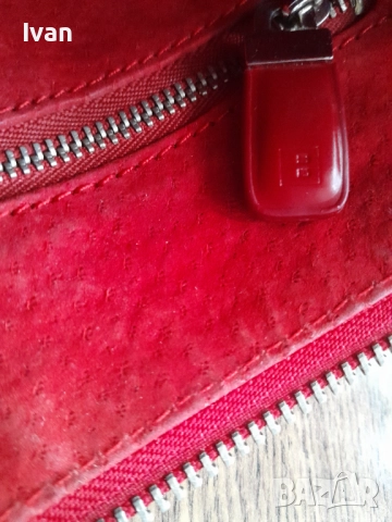 Оригинална дамска чанта Bally Switzerland , снимка 12 - Чанти - 52369429