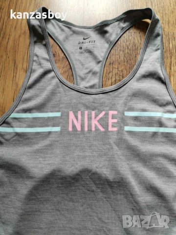 Nike - страхотен дамски потник КАТО НОВ M, снимка 2 - Потници - 50489093