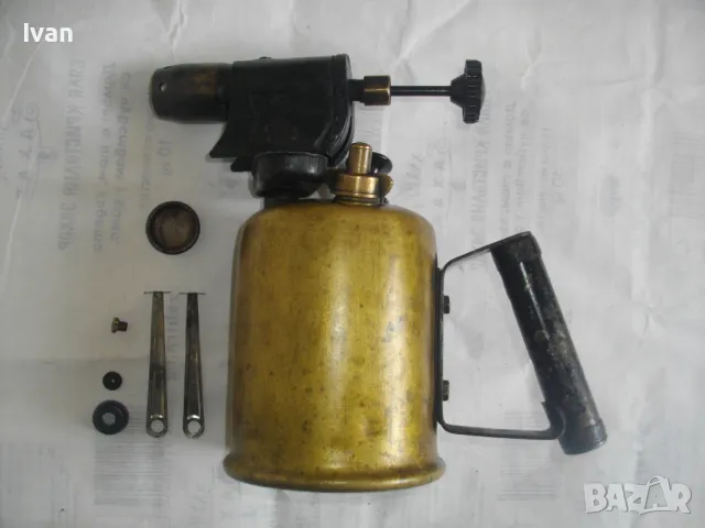 БЪЛГАРСКА БЕНЗИНОВА ГОРЕЛКА ТИП ЛАМПА 1994г. ОТЛИЧНО СЪСТОЯНИЕ 1L ХРОМ СИЛИСТРА ПОЧТИ НОВА