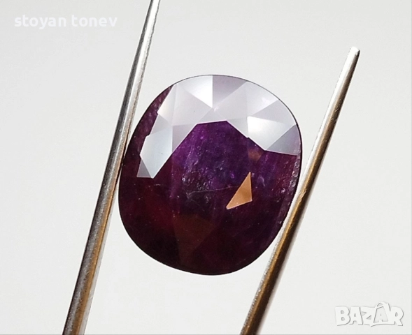 Голям естествен рубин в пурпурно червен цвят 9.83кт.! Сертифициран! Нов!, снимка 2 - Други - 52787857