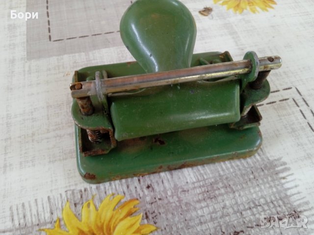 Стар перфоратор МЕТ ИНД София, снимка 2 - Други ценни предмети - 41378061