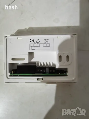 VEMER VE434700 Модел THALOS 230 Bianco Термостат за стенен монтаж със сензорен дисплей, 230Vac. Цвят, снимка 3 - Друга електроника - 49188413