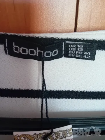 Бяла рокля Boohoo , снимка 5 - Рокли - 49940215