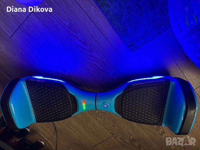 Оригинален Razor Hovertrax Hoverboard – много запазен, почти не е каран, снимка 2 - Скейтборд, ховърборд, уейвборд - 53730300