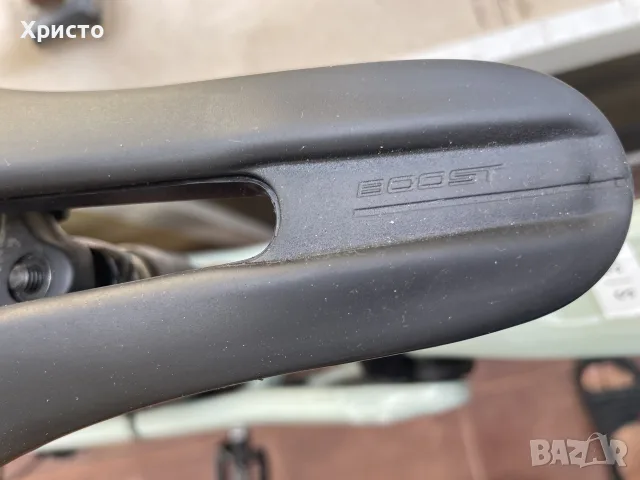 Две седалки 
Selle Italia Model X Superflow Boost 145mm и
Velo , снимка 3 - Части за велосипеди - 55948315