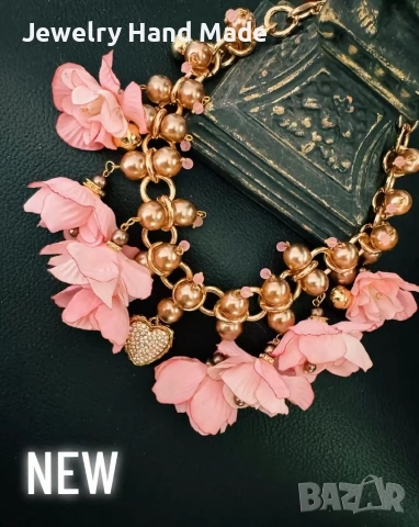 Нежно и романтично колие "Цветна нощ", снимка 2 - Колиета, медальони, синджири - 52423796