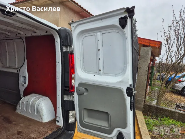 Opel vivaro 2.0dcti, снимка 14 - Бусове и автобуси - 48071232