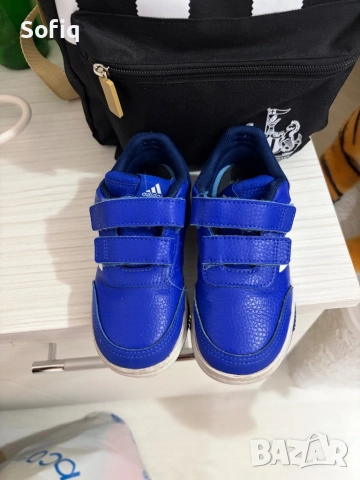 Маратонки и боти 26 номер, снимка 2 - Детски маратонки - 52976411