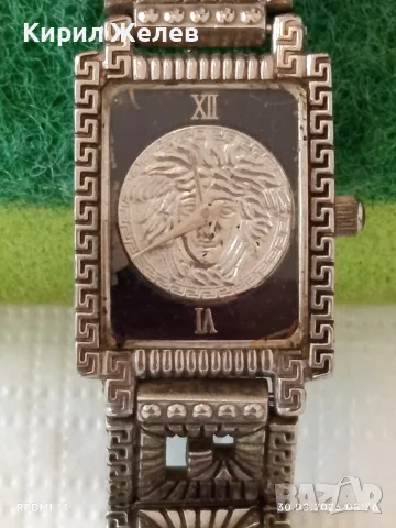 Колекционерски винтидж часовник на марката Gianni Versace Signature Medusa 32383, снимка 6 - Дамски - 55872957