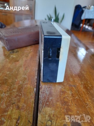 Старо радио,радиоприемник Times, снимка 5 - Антикварни и старинни предмети - 40873197