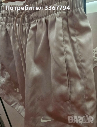 Оригинални къси панталонки Nike , снимка 2 - Къси панталони и бермуди - 53527357