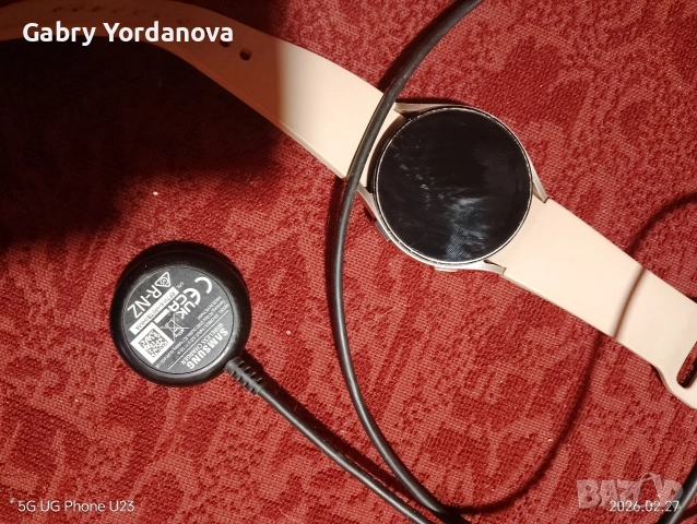 Продавам смарт часовник Samsung Watch4 