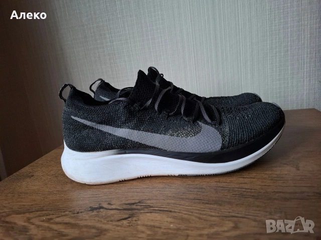 Nike Zoom маратонки 43 номер.