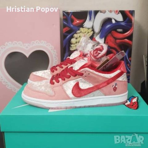 NIKE SB X STRANGELOVE DUNK LOW, снимка 1 - Маратонки - 44145835