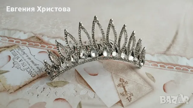 Корона - аксесоар за сватбена/празнична прическа, снимка 2 - Аксесоари за коса - 49040023