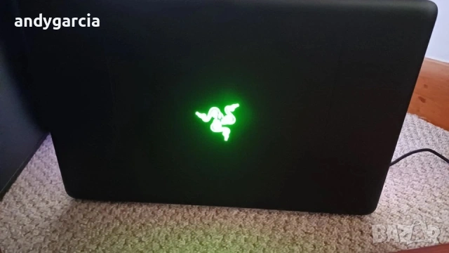 Razer Blade Pro 17.3 4K IGZO Touch/Intel Core i7-7820HK/NVidia GTX 1080 8GB/32GB RAM/1TB SSD NVMe, снимка 10 - Лаптопи за игри - 53299449