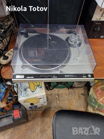 Продава се грамофон Technics Quartz SL-1700 MK2. 