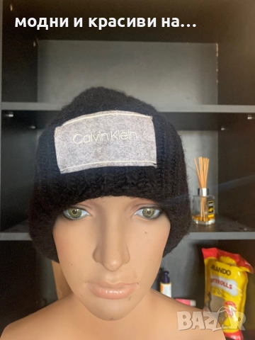 Зимна шапка Calvin Klein i каскет Harris Teed- вълна