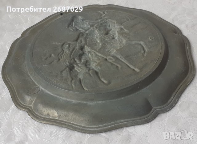 Релефна чиния със сцена, стара, метал цинк кон, пано за стена, снимка 3 - Пана - 35978220