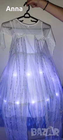 СВЕТЕЩА РОКЛЯ НА ЕЛЗА ОТ ФРОУЗЪН , снимка 4 - Детски рокли и поли - 51363201
