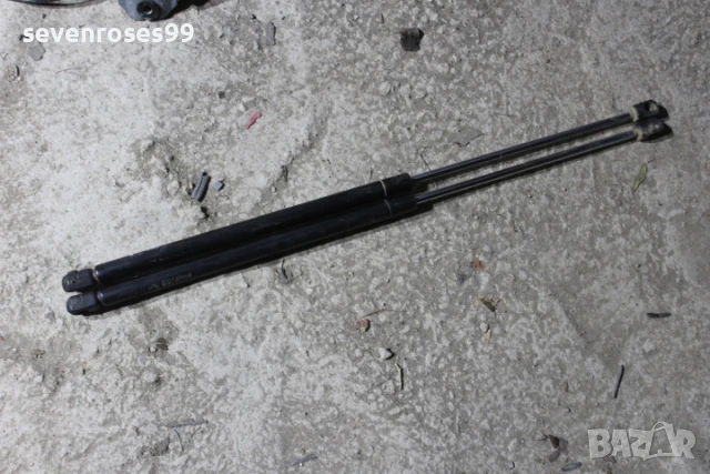 Амортисьор заден капак ляв десен Фолксваген Голф 3 комби 1.9 tdi 90hp VW Golf 3  комплект 