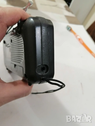 AM/FM радио SONY ICF-390, снимка 6 - Радиокасетофони, транзистори - 53500835