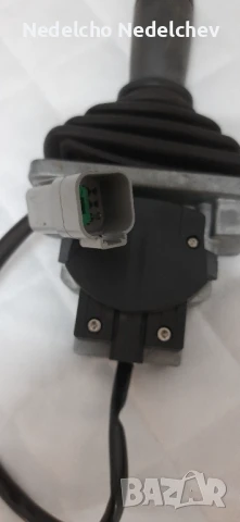 Едноосен джойстик ELOBAU J7H6CA0EA0AAAF01 за товарач и друга техника, снимка 3 - Индустриална техника - 51134110