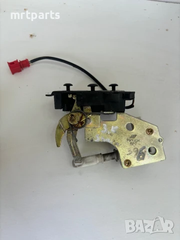 Брава за заден капак за VW Sharan 2.8 бензин