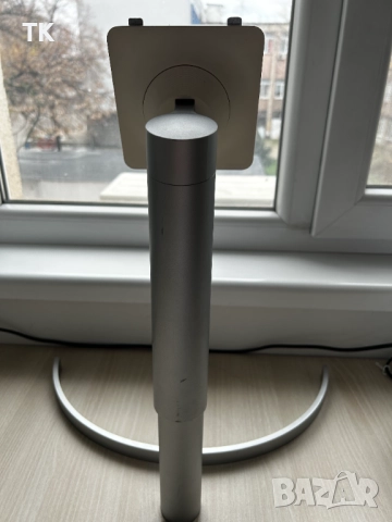 Продавам стойка от монитор LG 27UK850-W, снимка 5 - Монитори - 52514820