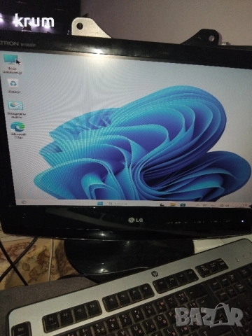 компютър HP 8200, снимка 2 - Работни компютри - 52125482