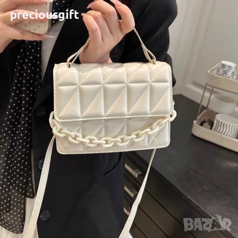 Дамска бяла чанта, снимка 5 - Чанти - 51267440