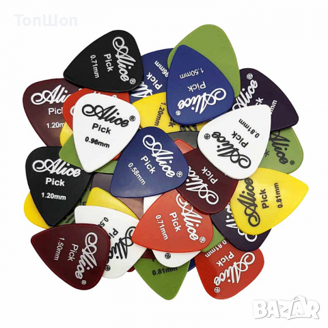 40бр. Перца за китара - Кутия Guitar Picks, снимка 4 - Китари - 36489878