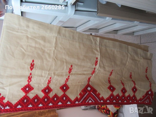 СТАРИННО РЪЧНО ШИТО ПЕРДЕНЦЕ ЗА ПРОЗОРЕЦ