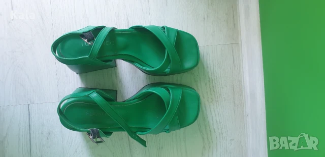 Зелени сандали, снимка 2 - Сандали - 51103197