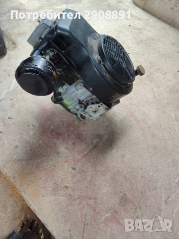 Двигател за тракторна косачка Kawasaki 9кс, снимка 3 - Градинска техника - 52466253